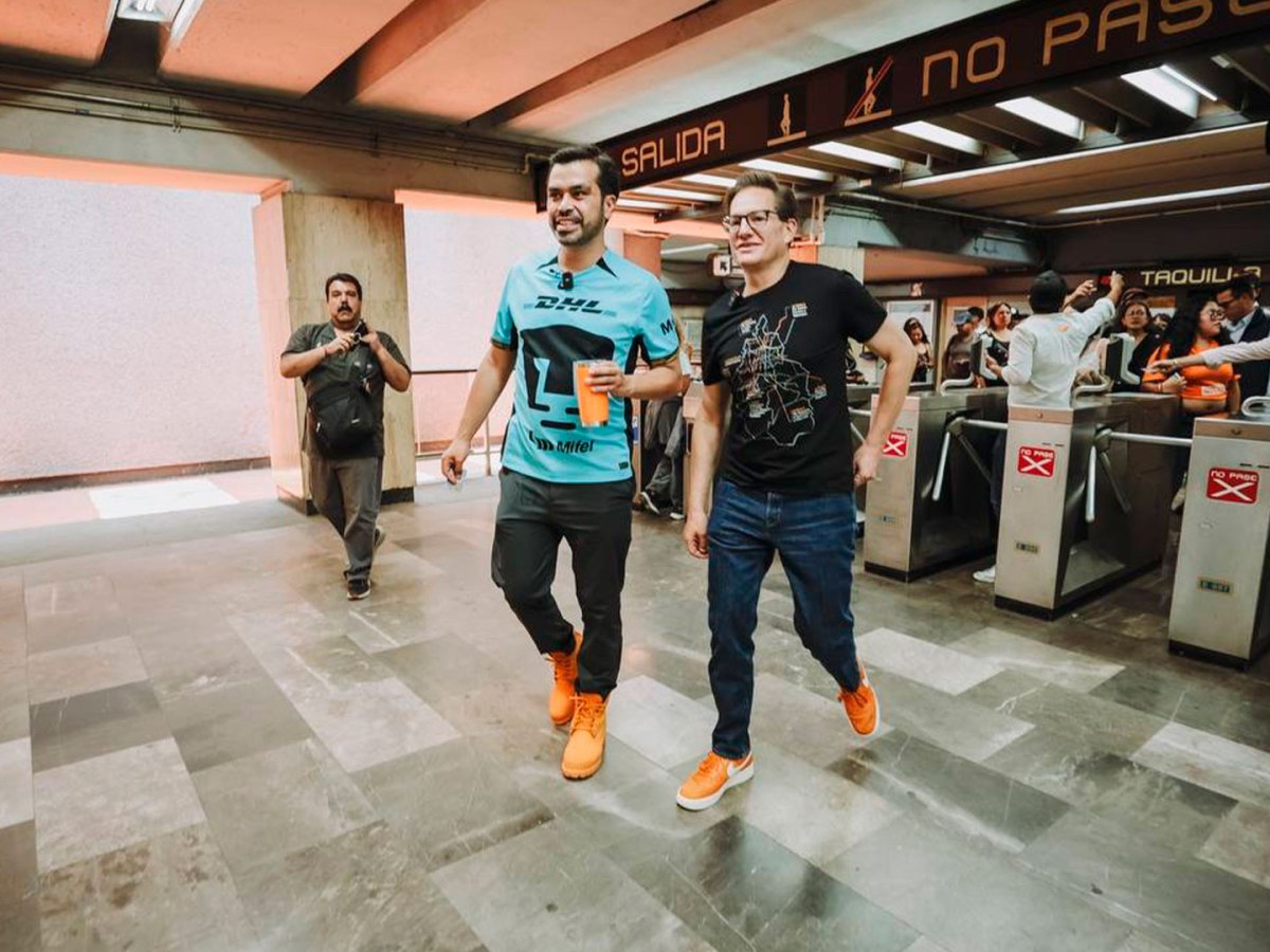 Álvarez Máynez y Chertorivski visitan las instalaciones del metro capitalino